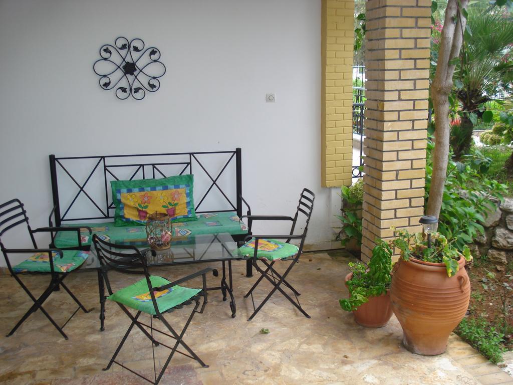 Iron House Apartment Agios Georgios  Exterior photo