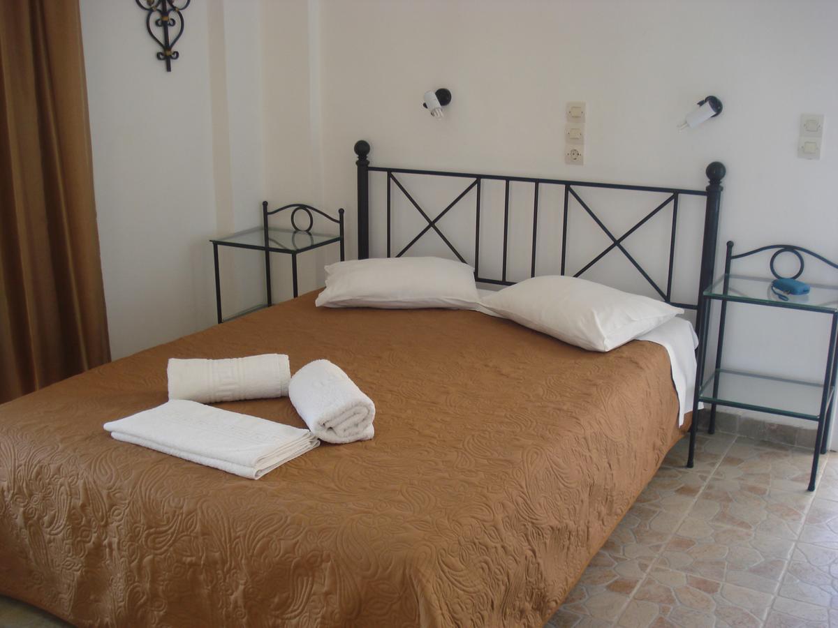 Iron House Apartment Agios Georgios  Exterior photo