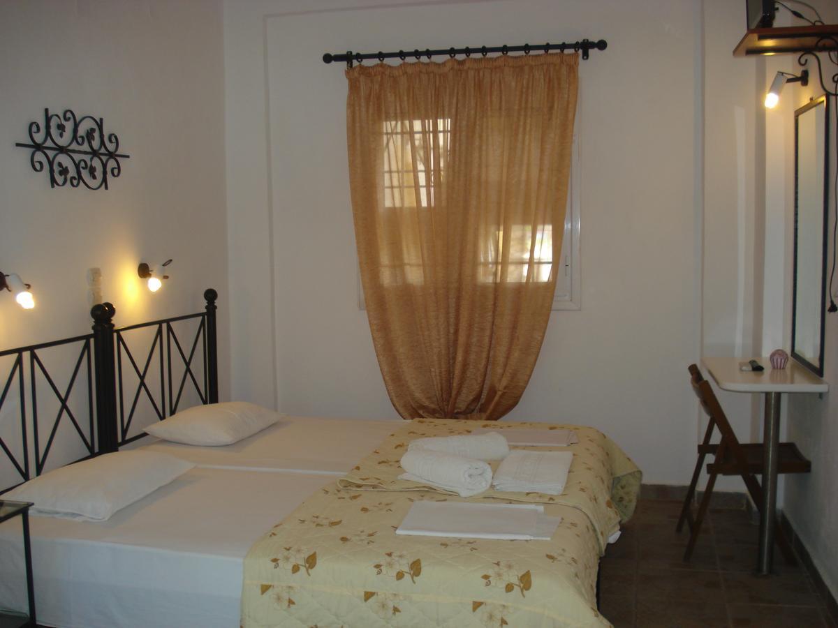 Iron House Apartment Agios Georgios  Exterior photo