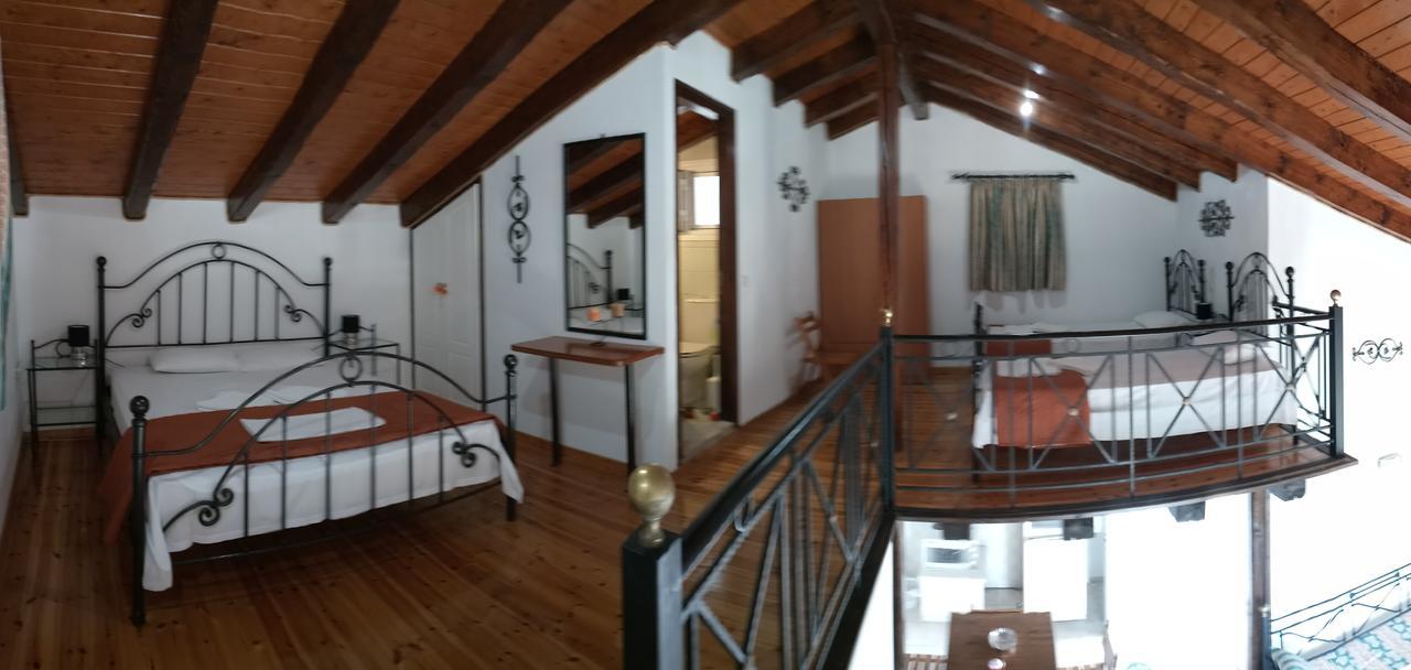 Iron House Apartment Agios Georgios  Exterior photo